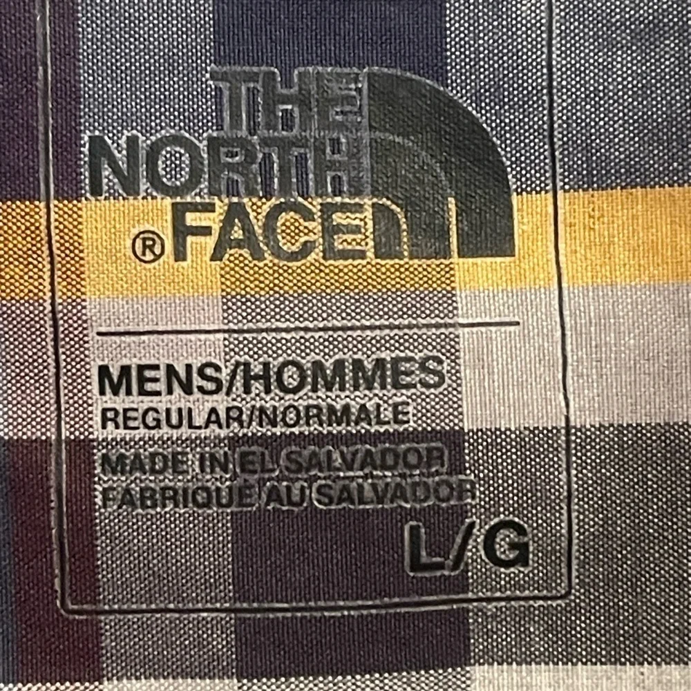The North Face  Men’s long sleeve plaid button down shirt. SZ L